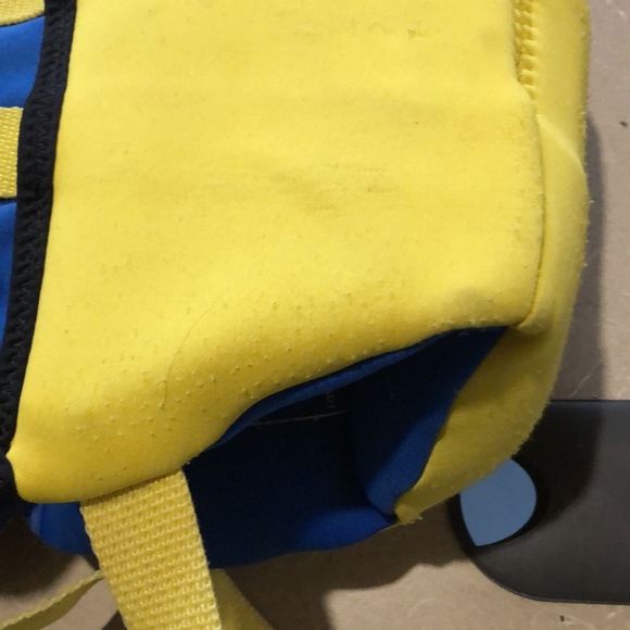 Child’s Life Jacket - 31lbs - 60lbs - Picture 4 of 7